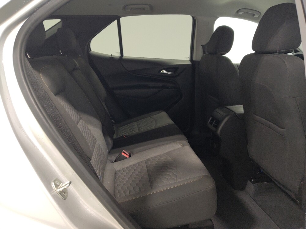 2018 Chevrolet Equinox in Fairfield, OH 45014 - 18110063 19