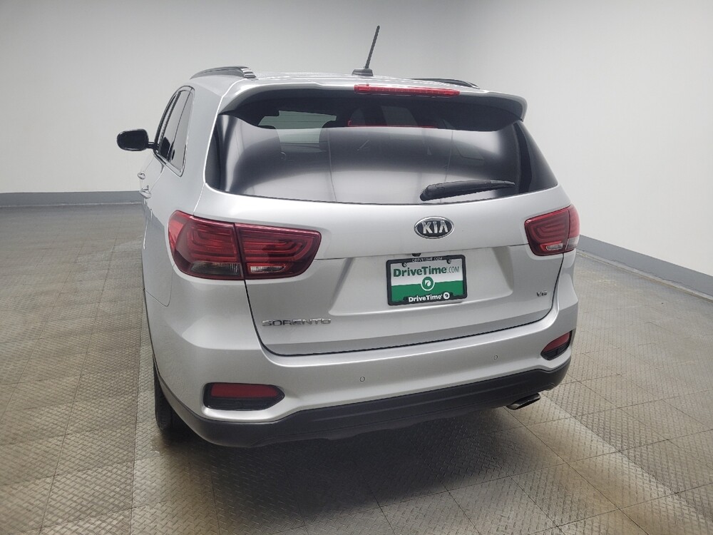 2020 Kia Sorento in Indianapolis, IN 46219 - 18110064 6