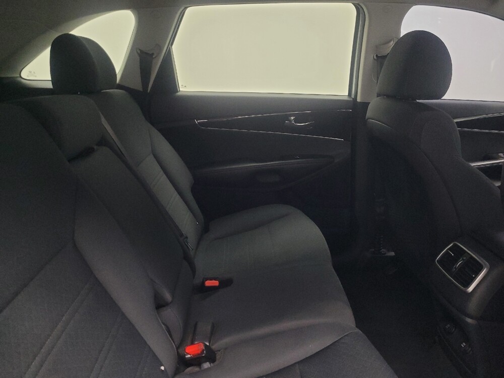 2020 Kia Sorento in Indianapolis, IN 46219 - 18110064 19