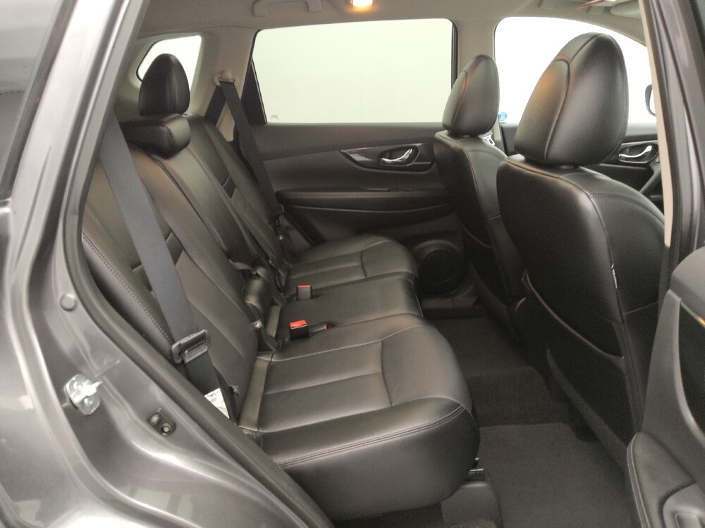 2017 Nissan Rogue in Springfield, MO 65807 - 18110068 19