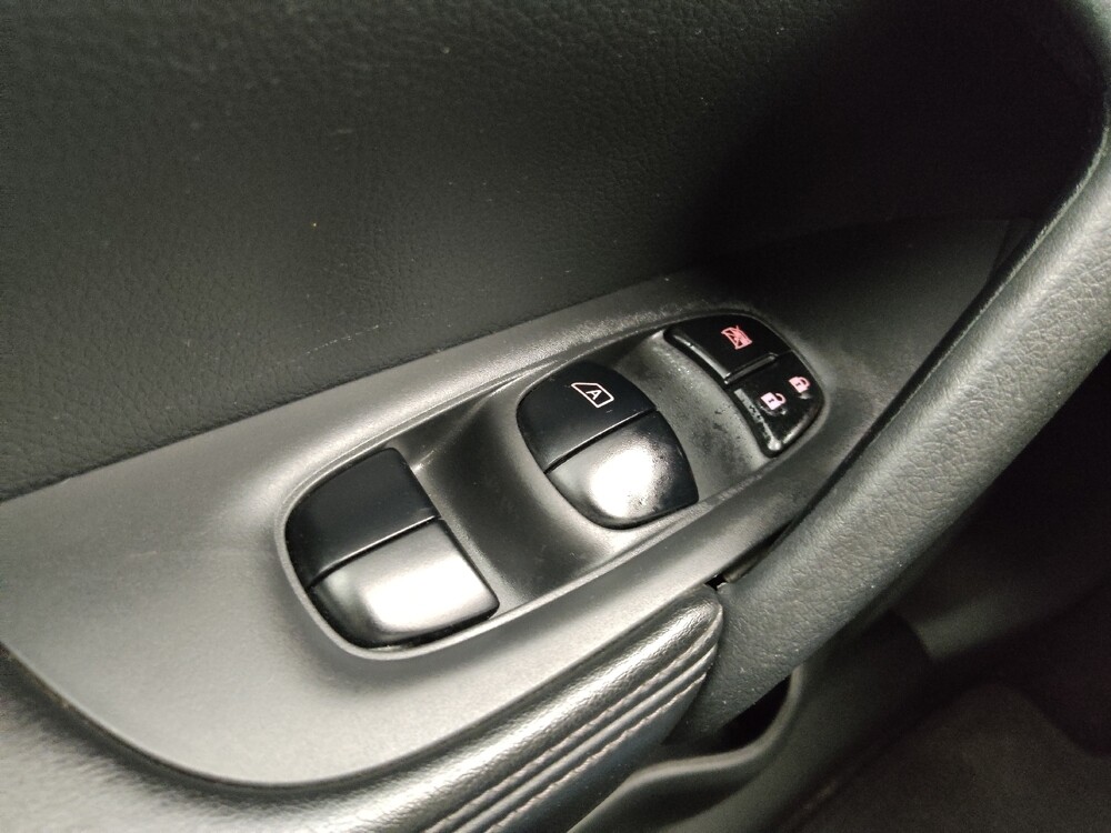 2017 Nissan Rogue in Springfield, MO 65807 - 18110068 27