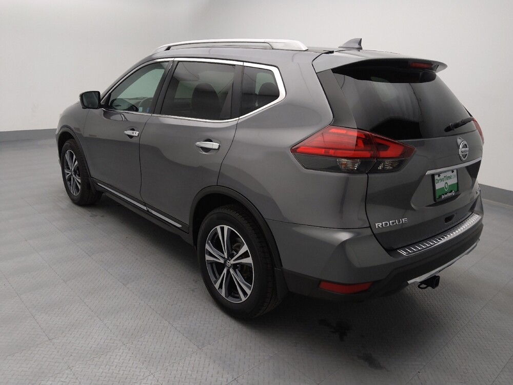 2017 Nissan Rogue in Springfield, MO 65807 - 18110068 5