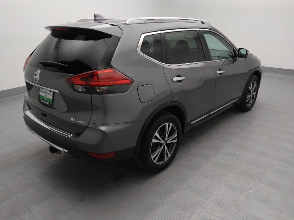 2017 Nissan Rogue in Springfield, MO 65807 - 18110068 9