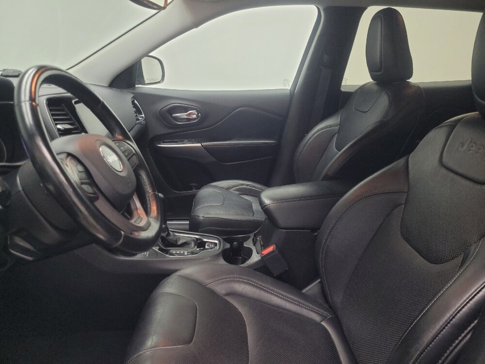 2020 Jeep Cherokee in Indianapolis, IN 46219 - 18110069 17