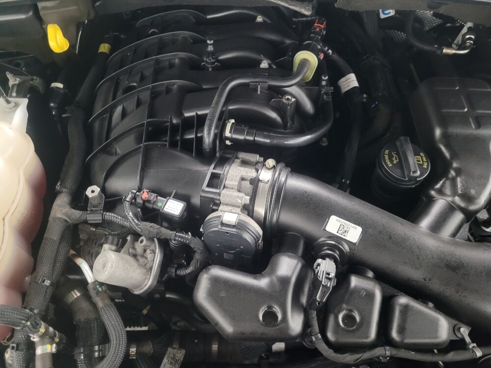 2021 Jeep Grand Cherokee L in Indianapolis, IN 46219 - 18110071 30