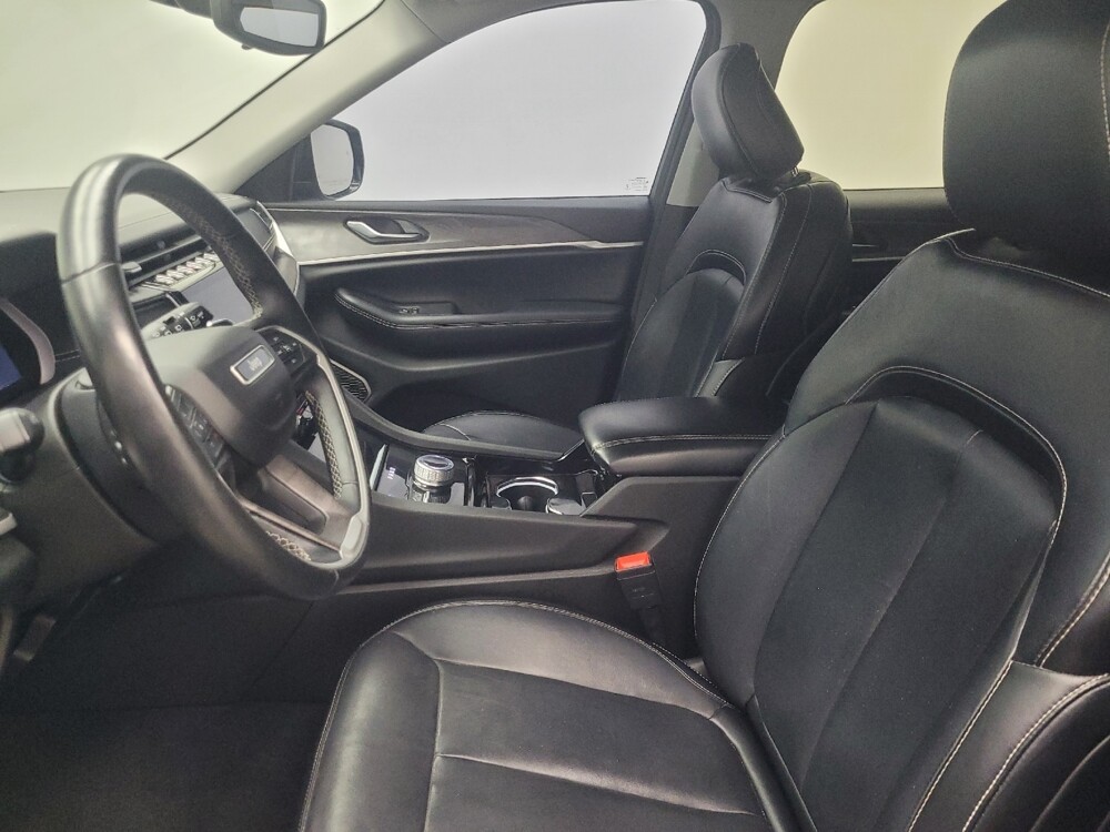 2021 Jeep Grand Cherokee L in Indianapolis, IN 46219 - 18110071 17