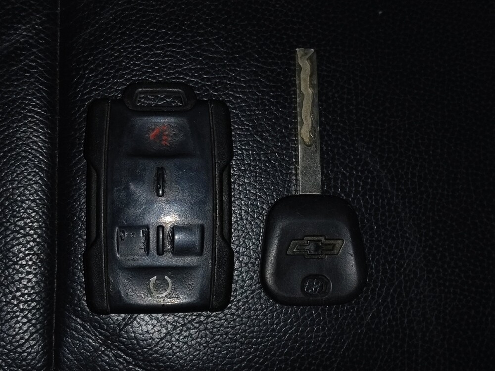 2017 Chevrolet Silverado 1500 in Lauderdale Lakes, FL 33313 - 18110076 32