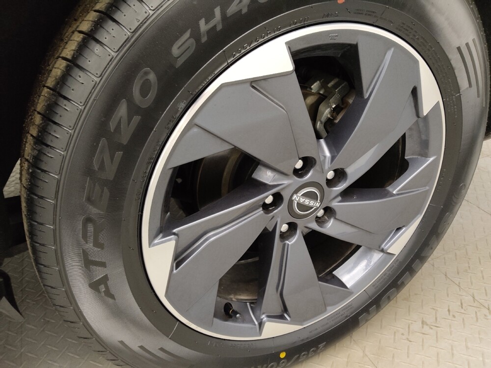 2024 Nissan Rogue in Lakewood, CO 80215 - 18110085 31