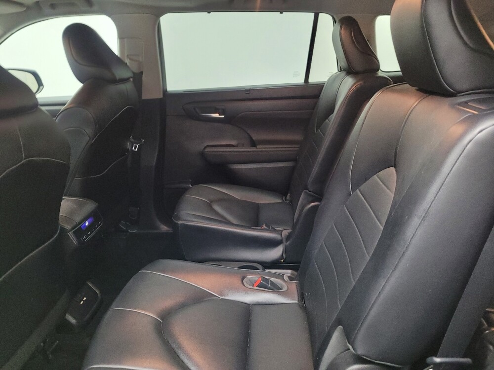 2021 Toyota Highlander in Columbus, OH 43231 - 18110098 18