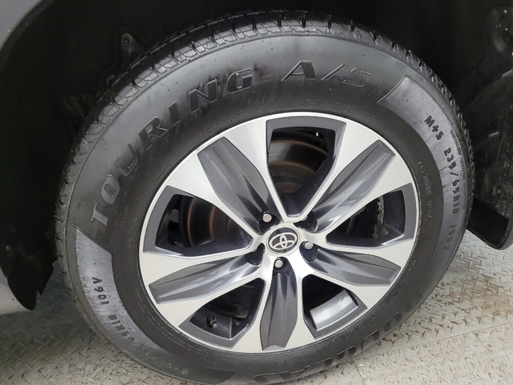 2021 Toyota Highlander in Columbus, OH 43231 - 18110098 31