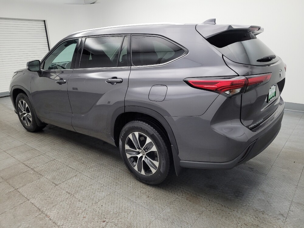 2021 Toyota Highlander in Columbus, OH 43231 - 18110098 3