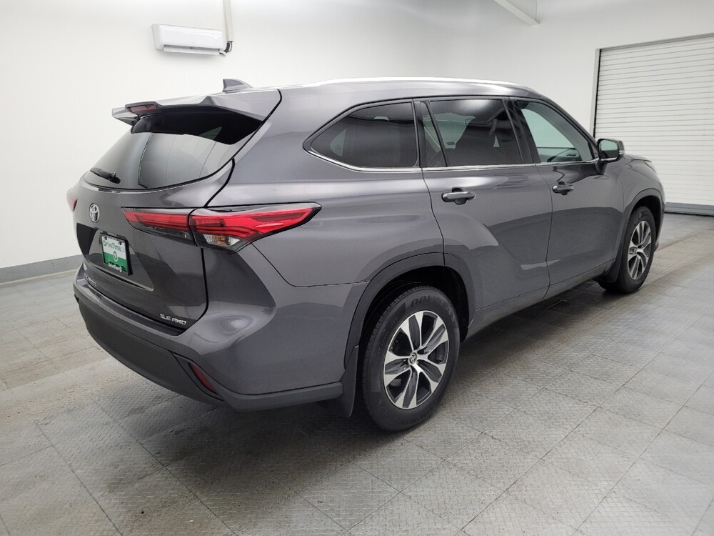 2021 Toyota Highlander in Columbus, OH 43231 - 18110098 10