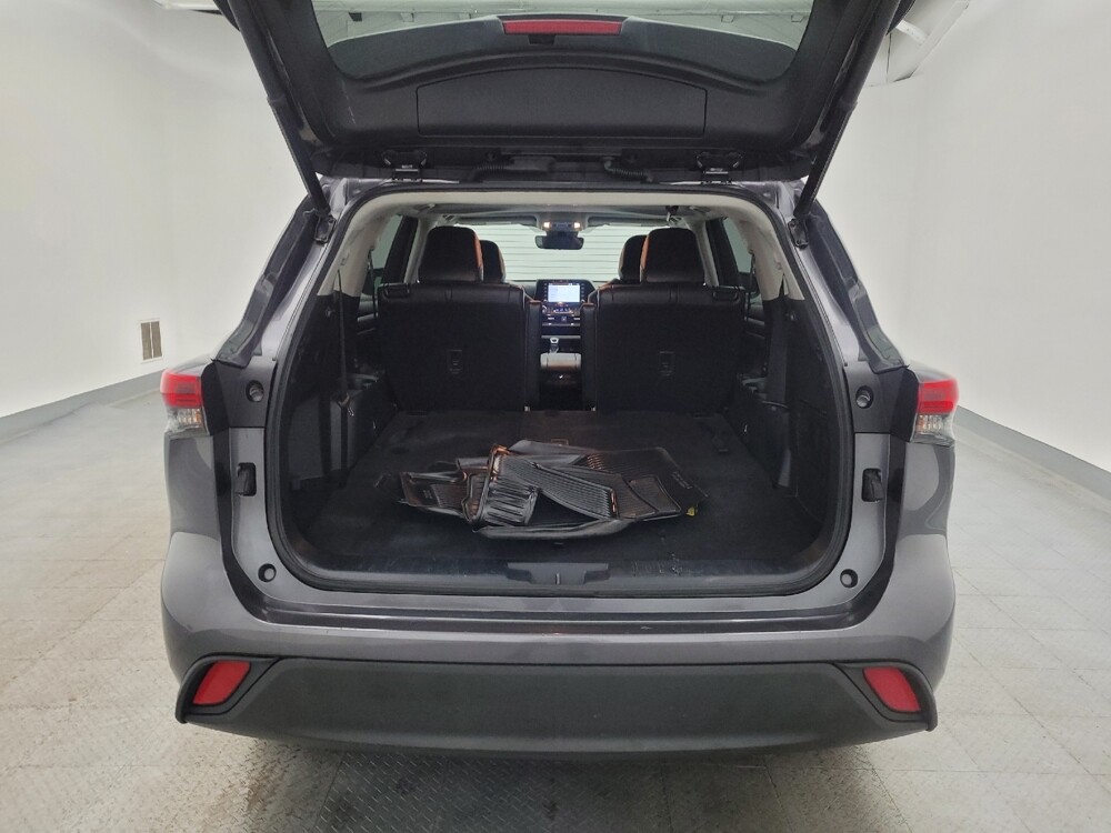 2021 Toyota Highlander in Columbus, OH 43231 - 18110098 29
