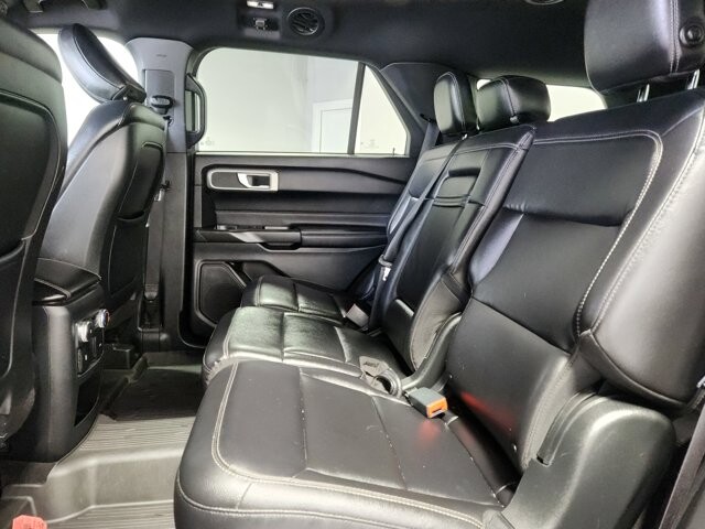 2020 Ford Explorer in Cinnaminson, NJ 08077 - 18110121 13