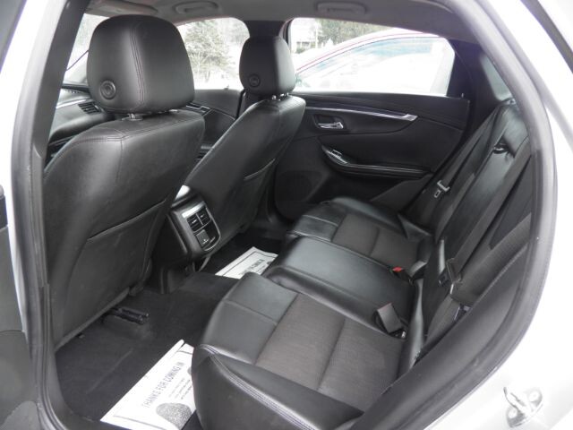 2018 Chevrolet Impala in Barton, MD 21521 - 18110123 4