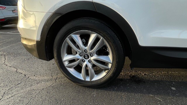 2013 Hyundai Santa Fe in Dallas, TX 75228 - 18110124 5