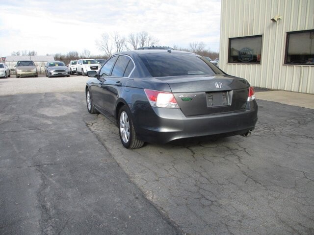 2010 Honda Accord in Oak Grove, MO 64075 - 18110134 7