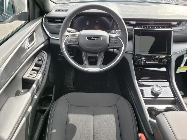 2026 Jeep Grand Cherokee in Bedford, OH 44146 - 18110143 10