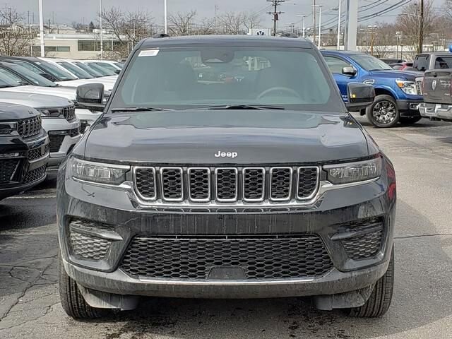 2026 Jeep Grand Cherokee in Bedford, OH 44146 - 18110143 5