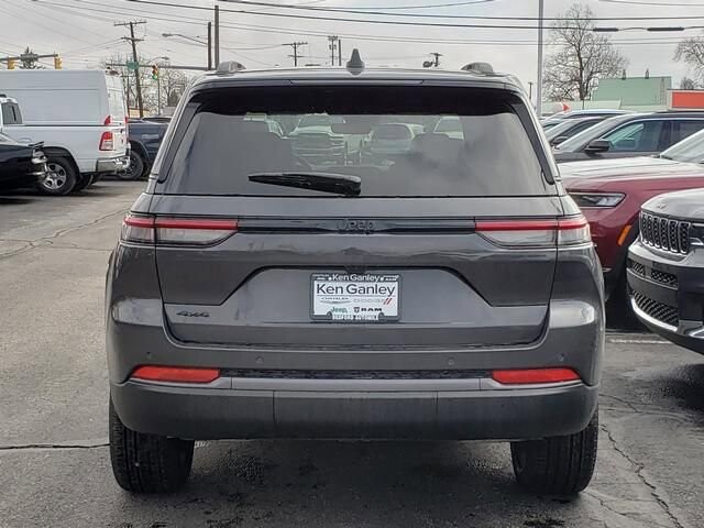 2026 Jeep Grand Cherokee in Bedford, OH 44146 - 18110145 4