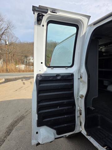 2016 Chevrolet Express 2500 in Blauvelt, NY 10913 - 18110148 46