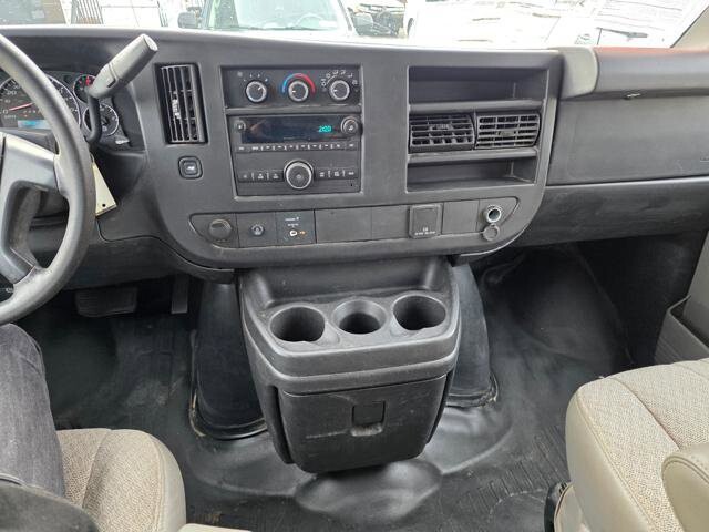 2016 Chevrolet Express 2500 in Blauvelt, NY 10913 - 18110148 15