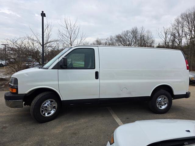 2016 Chevrolet Express 2500 in Blauvelt, NY 10913 - 18110148 4