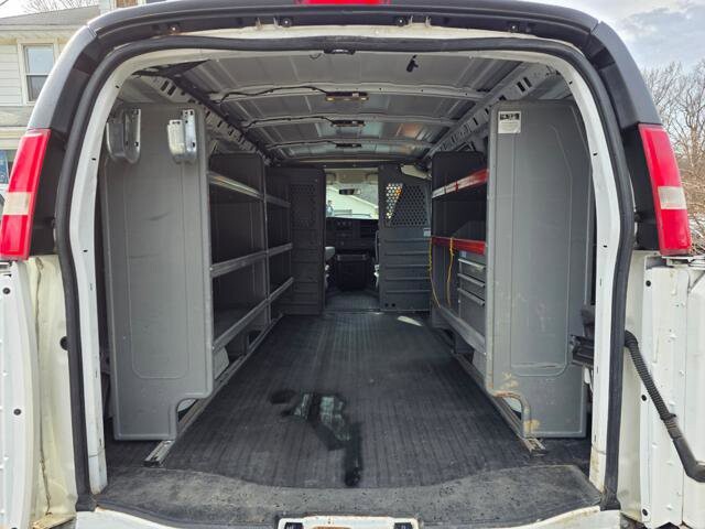 2016 Chevrolet Express 2500 in Blauvelt, NY 10913 - 18110148 28