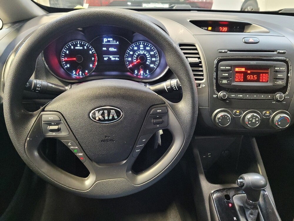 2017 Kia Forte in Montclair, CA 91763 - 18110160 22