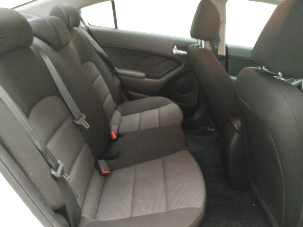 2017 Kia Forte in Montclair, CA 91763 - 18110160 19