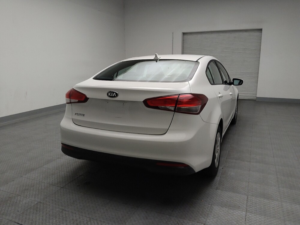 2017 Kia Forte in Montclair, CA 91763 - 18110160 7