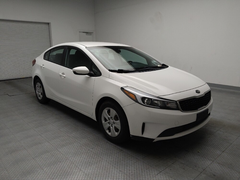 2017 Kia Forte in Montclair, CA 91763 - 18110160 13