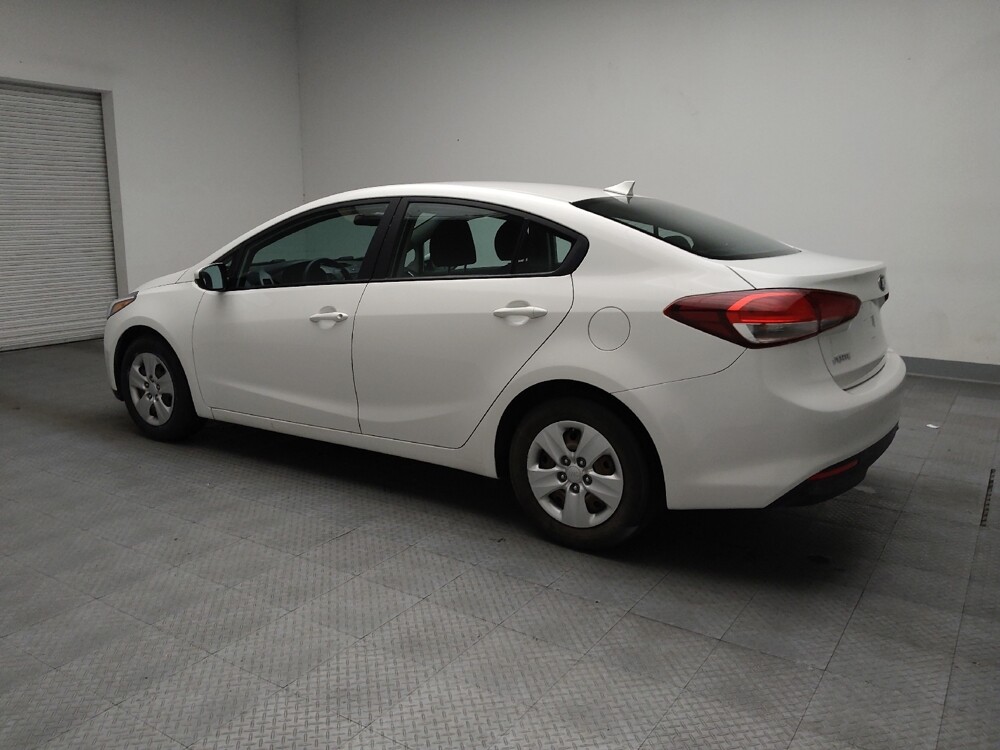 2017 Kia Forte in Montclair, CA 91763 - 18110160 3