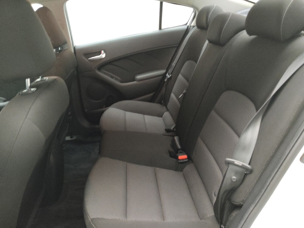 2017 Kia Forte in Montclair, CA 91763 - 18110160 18