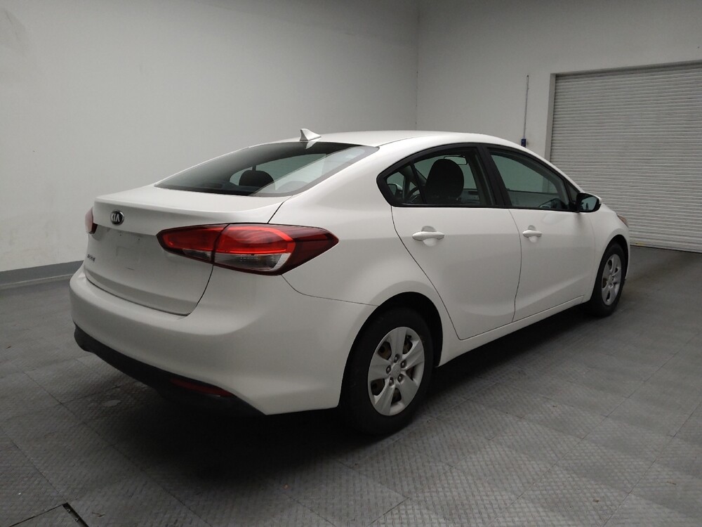 2017 Kia Forte in Montclair, CA 91763 - 18110160 9