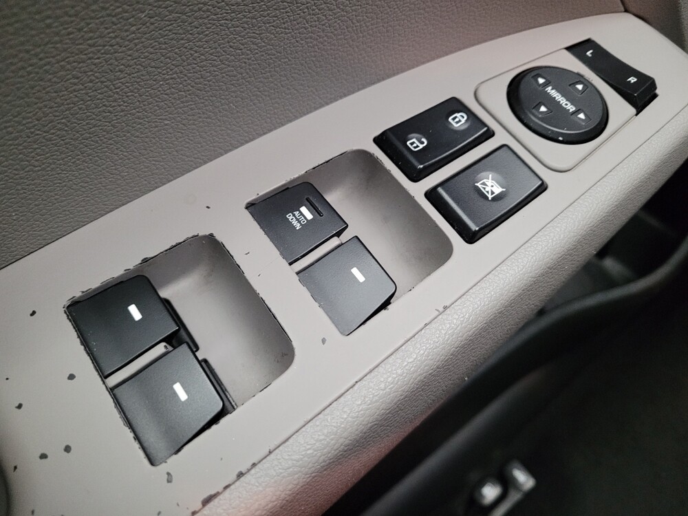 2017 Hyundai Elantra in Montclair, CA 91763 - 18110161 27