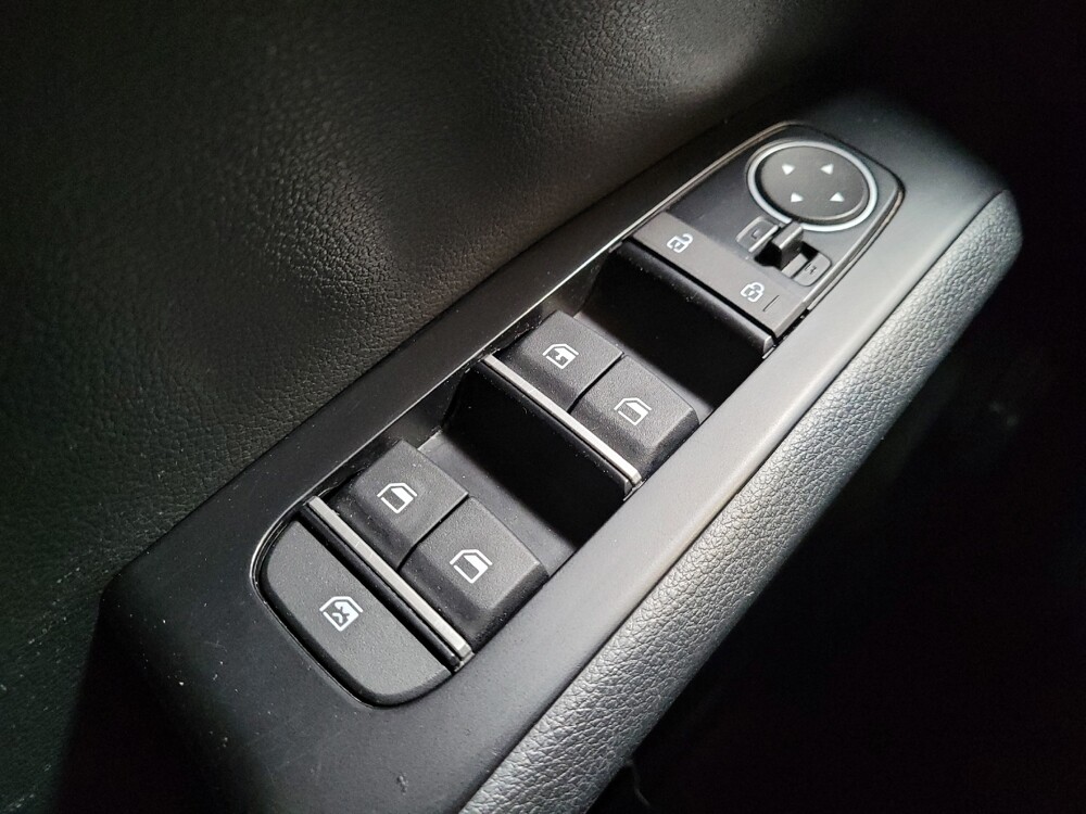 2023 Kia Soul in Downey, CA 90241 - 18110166 27