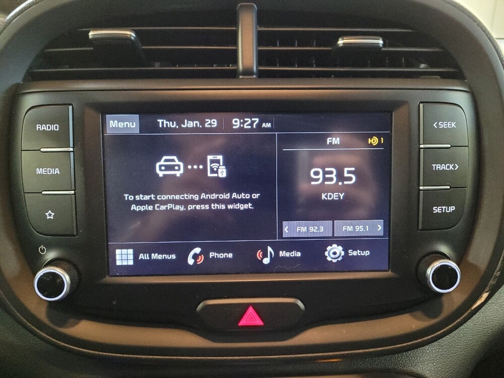 2023 Kia Soul in Downey, CA 90241 - 18110166 25