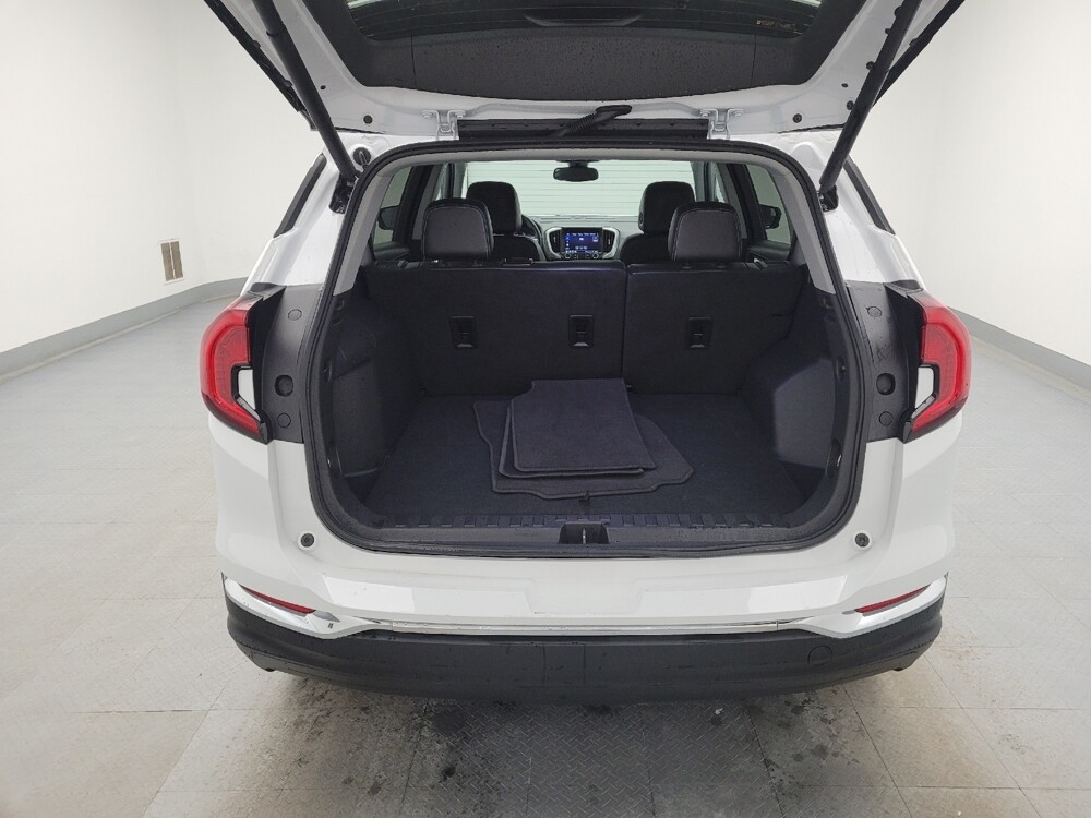 2024 GMC Terrain in Maple Heights, OH 44137 - 18110175 29