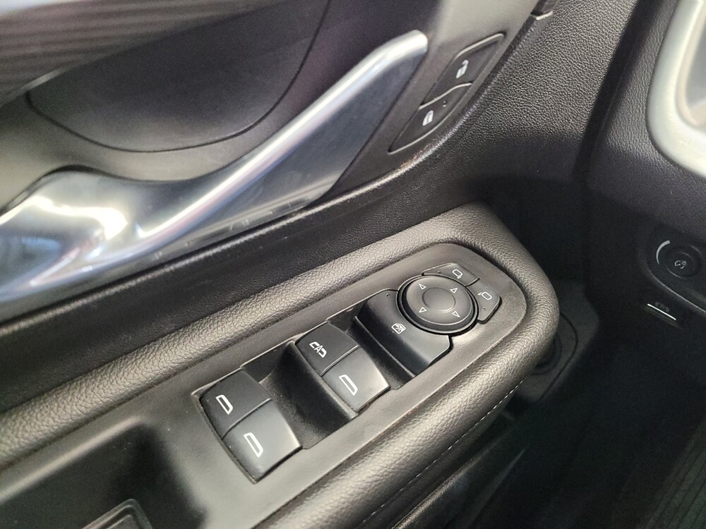 2024 GMC Terrain in Maple Heights, OH 44137 - 18110175 27