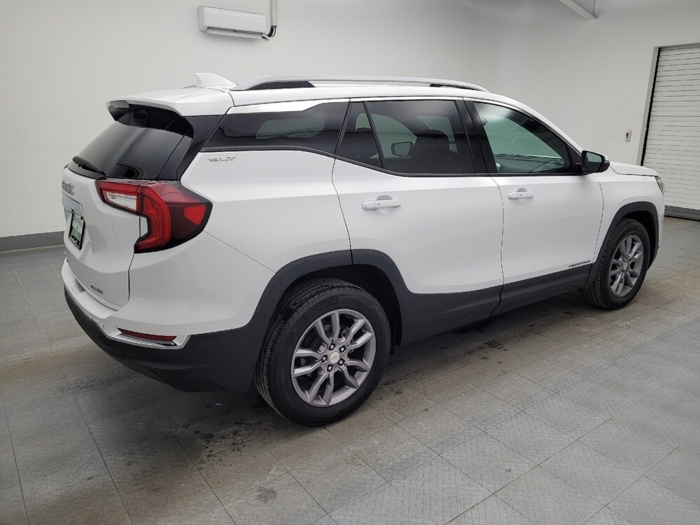 2024 GMC Terrain in Maple Heights, OH 44137 - 18110175 10
