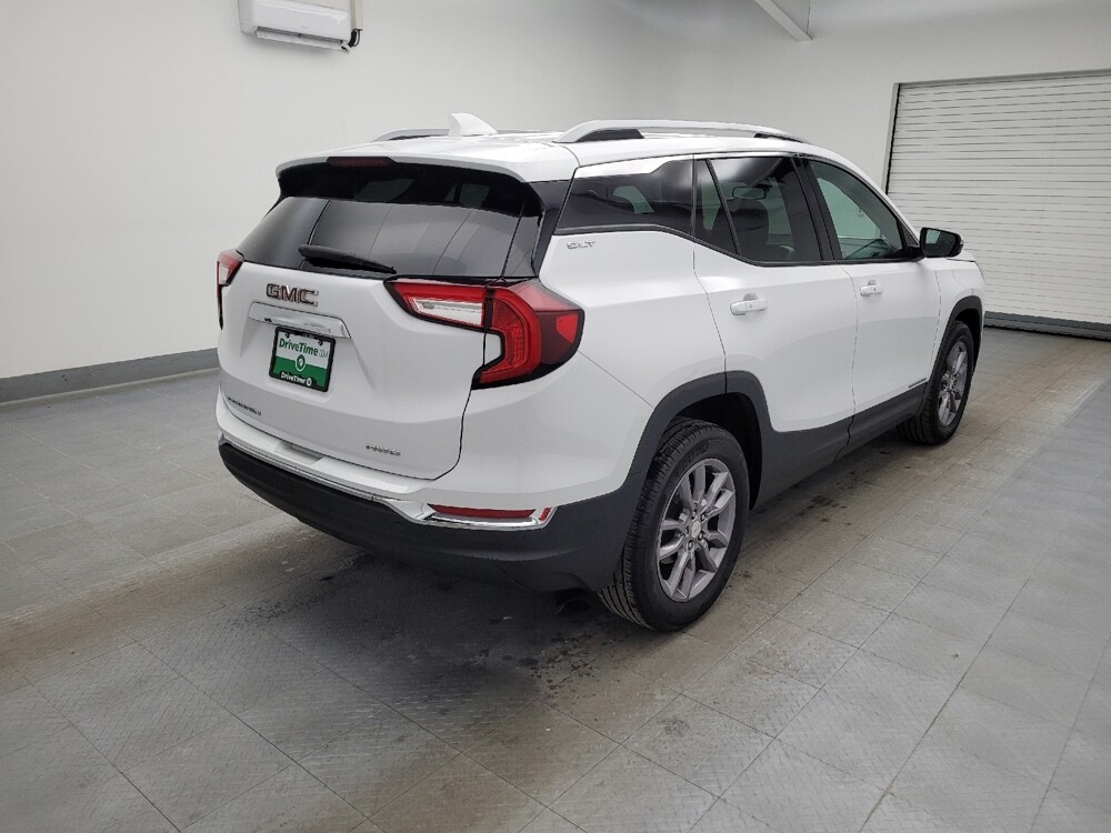 2024 GMC Terrain in Maple Heights, OH 44137 - 18110175 9