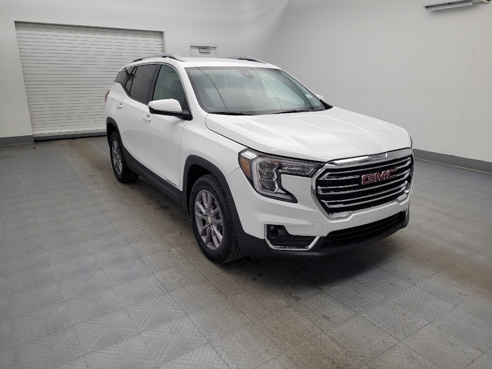 2024 GMC Terrain in Maple Heights, OH 44137 - 18110175 13