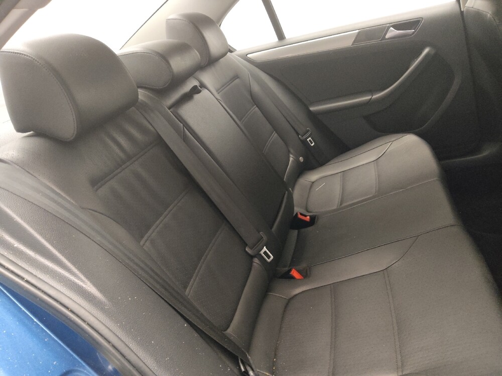 2018 Volkswagen Jetta in Conyers, GA 30094 - 18110185 19