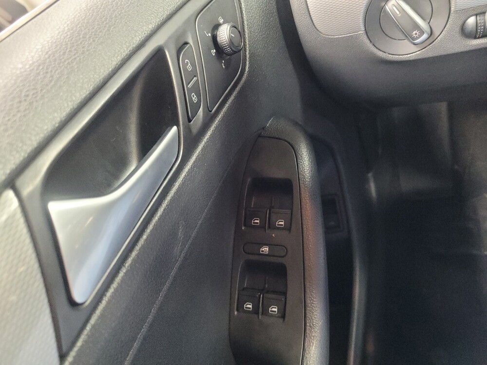 2018 Volkswagen Jetta in Conyers, GA 30094 - 18110185 27