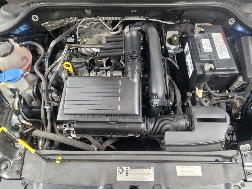 2018 Volkswagen Jetta in Conyers, GA 30094 - 18110185 30