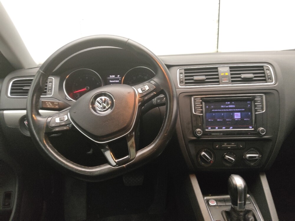 2018 Volkswagen Jetta in Conyers, GA 30094 - 18110185 22
