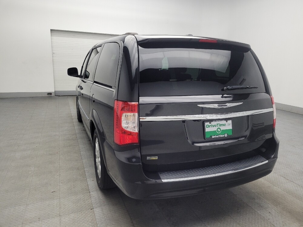 2016 Chrysler Town & Country in Augusta, GA 30907 - 18110189 5