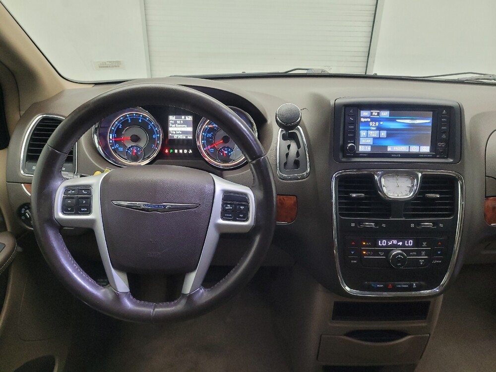 2016 Chrysler Town & Country in Augusta, GA 30907 - 18110189 22