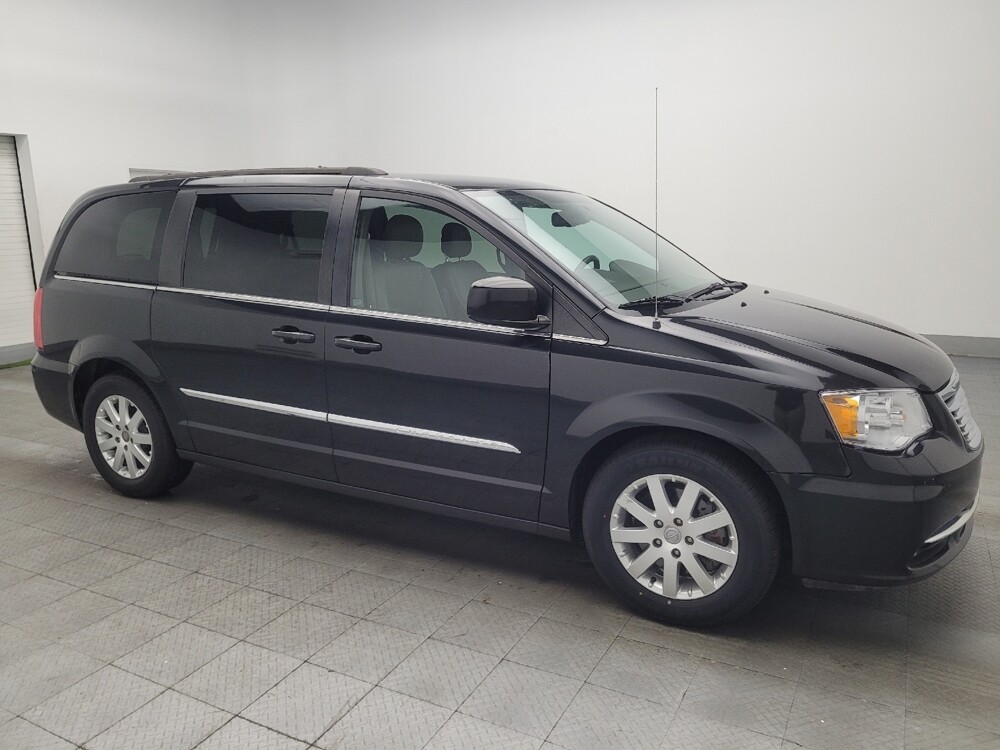 2016 Chrysler Town & Country in Augusta, GA 30907 - 18110189 11
